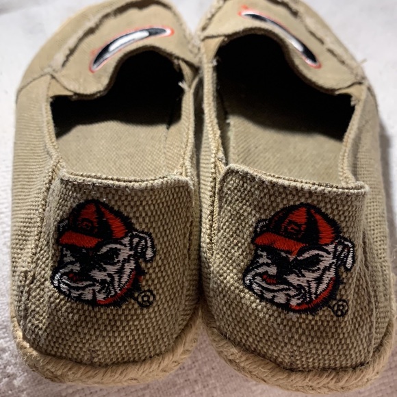 UGA GA Bulldogs Embroidered Logo Slip On Espadrilles - Picture 4 of 10